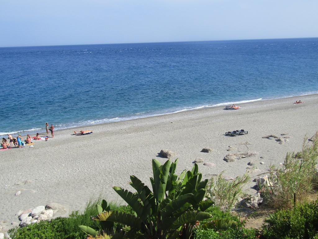 Appartamento Mare Mare Forza dʼAgro Екстериор снимка